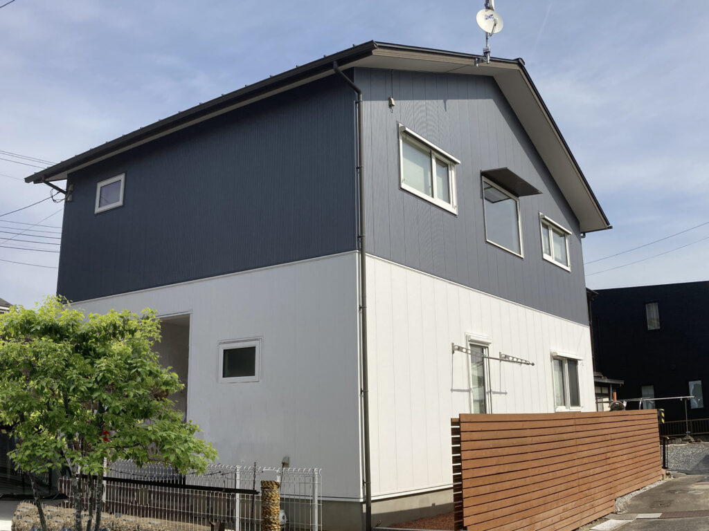 森の家　パッシブハウス　吹き抜け
